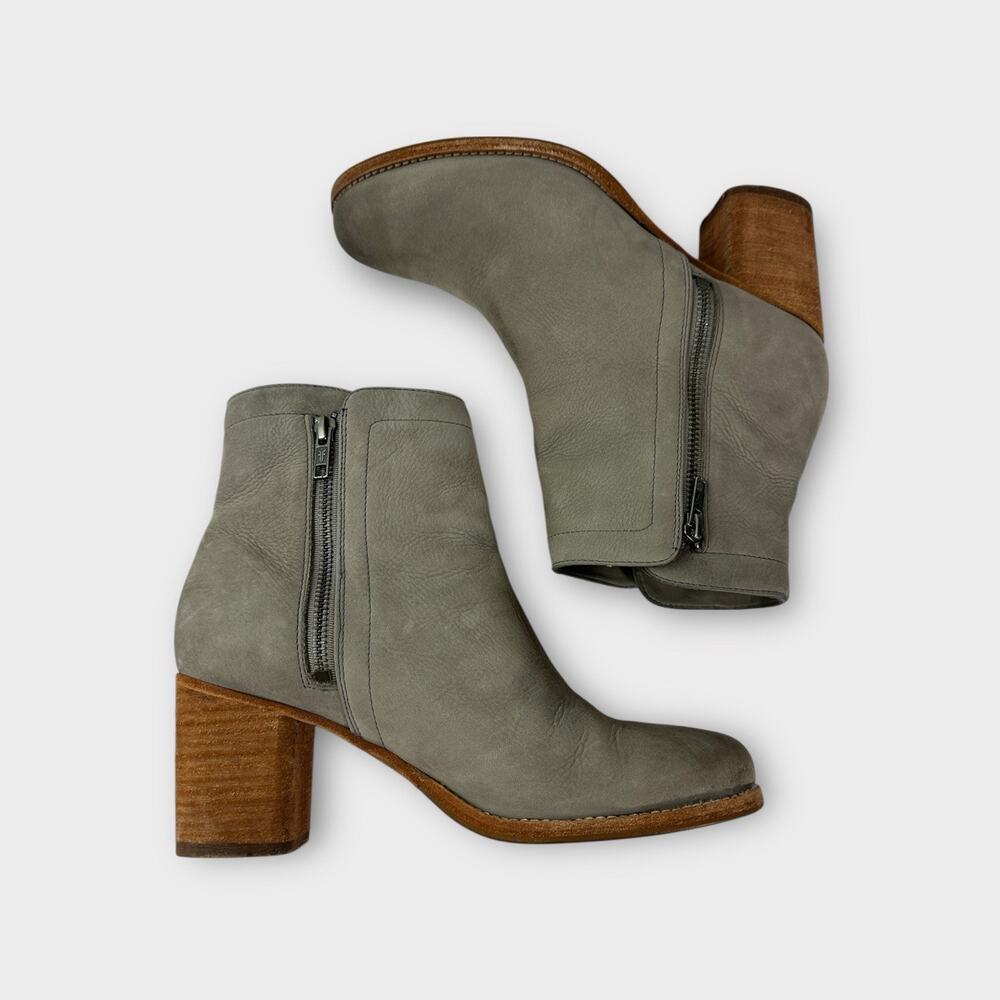 Frye Addie Double Zip Leather Ankle Heeled Boots Gray Distressed Bootie Size 9 B - Picture 1 of 16